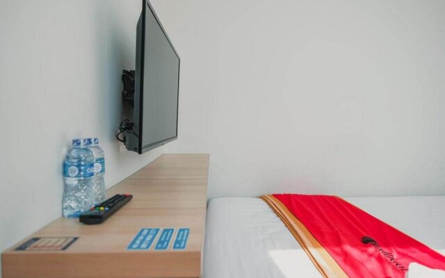 Kost M25 Hostel by Reddoorz