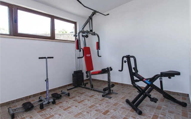 Beautiful Home in Nedescina With Wifi and 7 Bedrooms