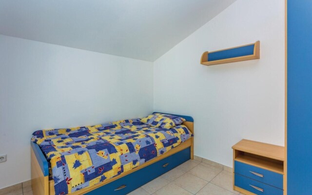 Nice Home in Dobrinj With Wifi and 3 Bedrooms