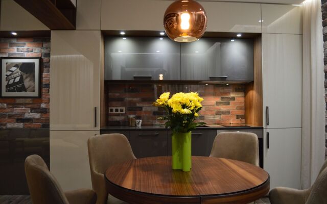 FM Luxury 1-BDR Apartment - Brick'n'wood