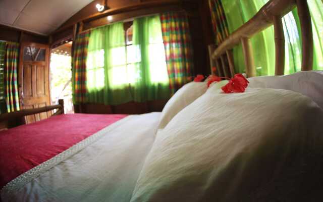 Half Moon Beach Cottages