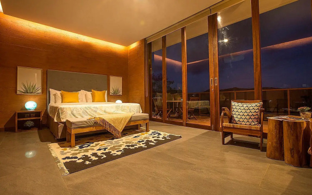 Seven Havens Residence