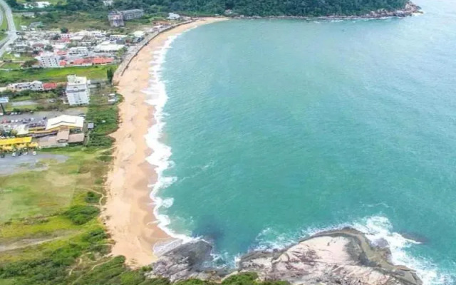Praia da Ilhota, lado de Baneário Camboriú