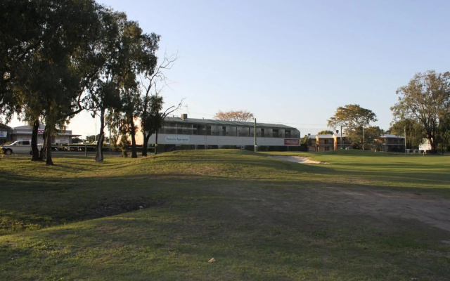 Emerald Executive Apartments