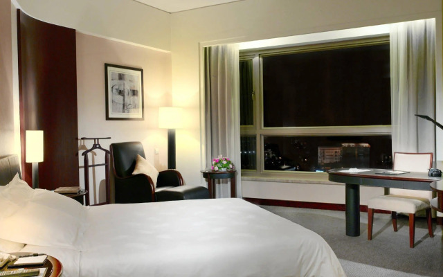 Parklane Hotel