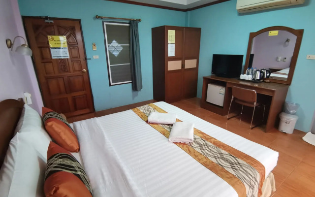 Me Mee Place & Tour Krabi