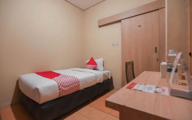 OYO 298 Gemilang Guesthouse