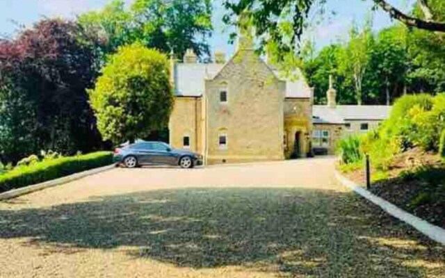 Stunning 3-bed Cottage in Gateshead