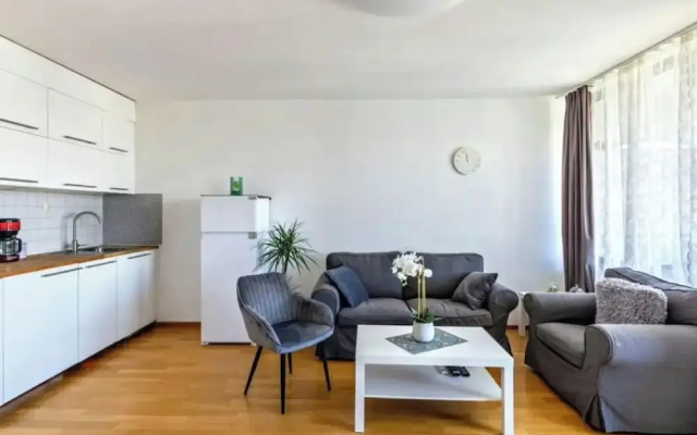 Cozy Neuss Apartment With Modern Amenities