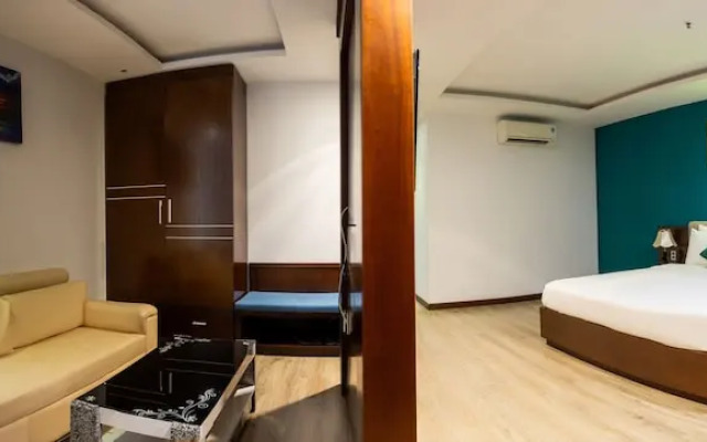 Golden Sun Hotel