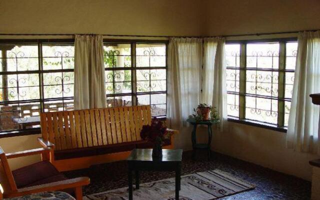 Villa Patzcuaro Garden Hotel & RV Park