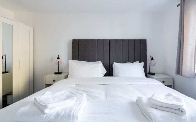 Stowe Suite by Rehoboth - Abbey Wood