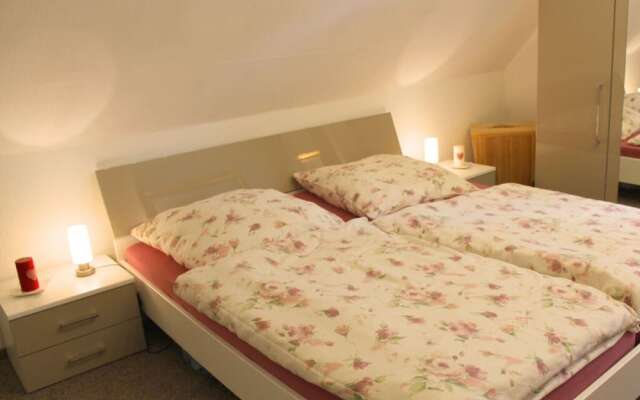 Am Lustgarten Modern Retreat