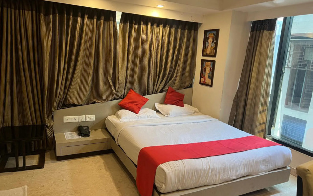 Hotel Aston International