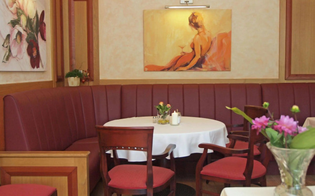 Waldhotel Felsenkeller