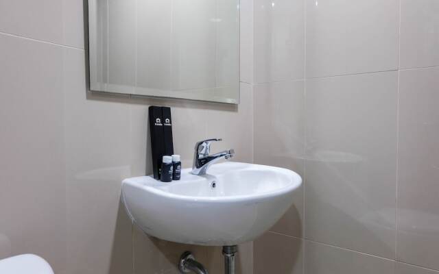 Luxurious and Elegant 2BR Apartment M-Town Signature