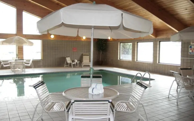 AmericInn Lakeville