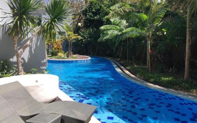 Anaya Villa