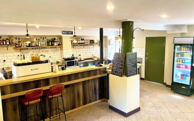 Jackaroo Treehouse Mission Beach - Hostel