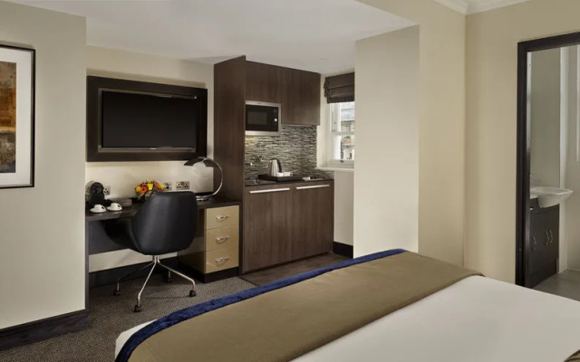 Royal Court Apartments