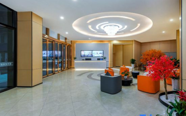 Lano Huajing Hotel