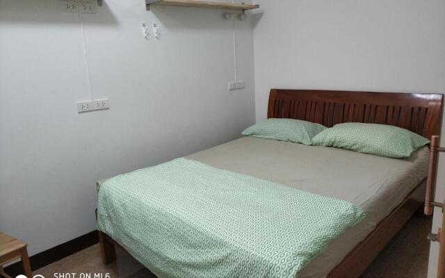 18floor apartment with 2 bedrooms