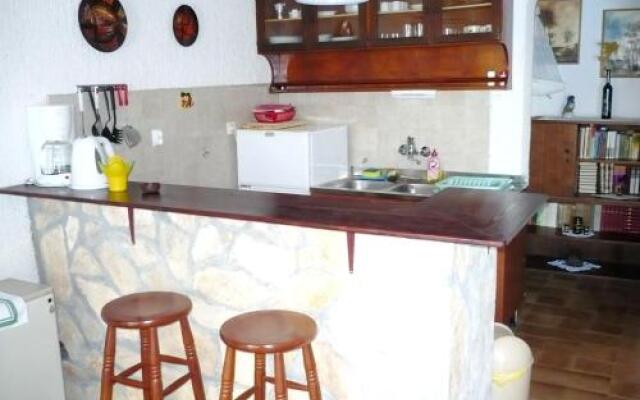 Apartment Obala Petra Kresimira Iv 1