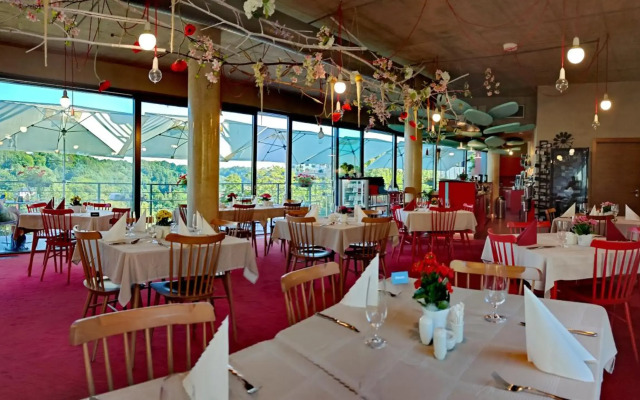 Hotel Rajska Zahrada