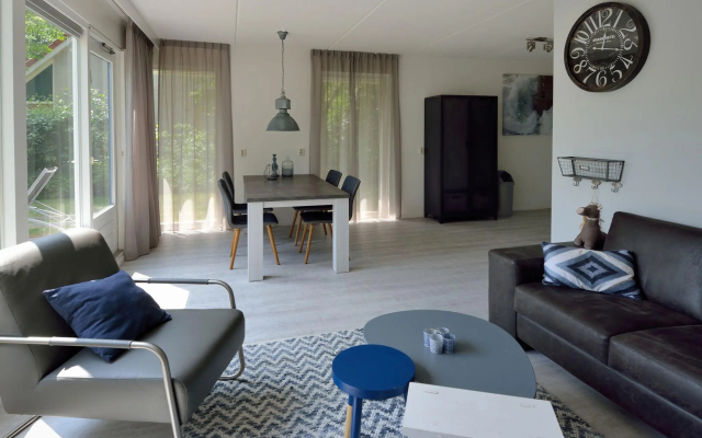 Detached holiday home with dishwasher at the Schildmeer