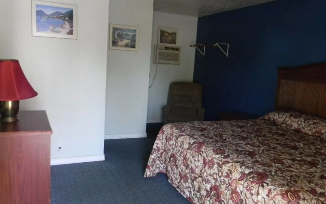 Little Shamrock Motel A1
