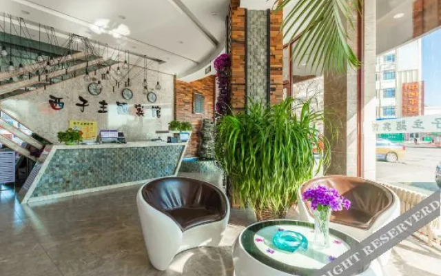 Zhalantun Xizi Theme Hotel