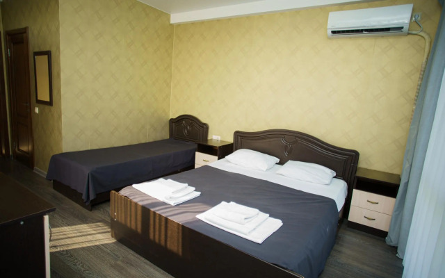 Aschamta hotel (Ashamta)