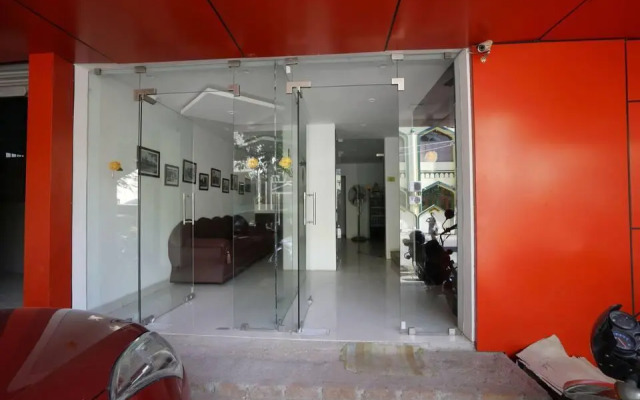 Amutha Residency