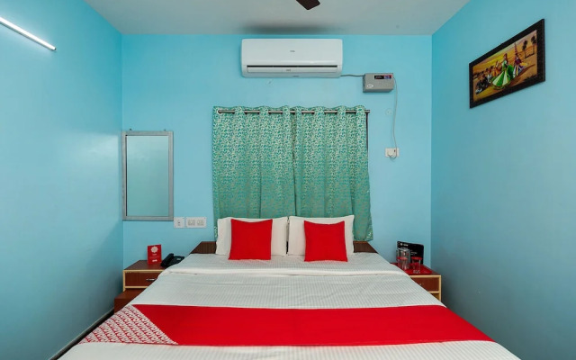 Oyo 39877 Cs Residency