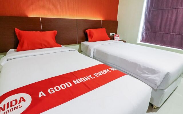 NIDA Rooms Racing Center Makassar
