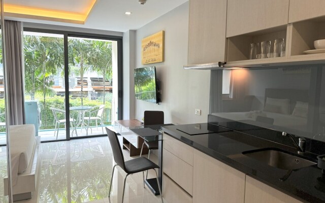Studio with washer and WiFi in Rawai