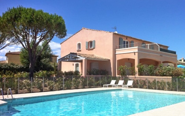 Apartment With 2 Bedrooms in Grimaud, With Wonderful Mountain View, Po