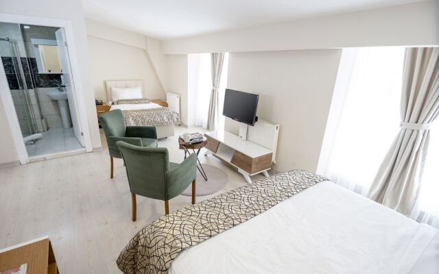 The Corner Inn Hotels By Suit