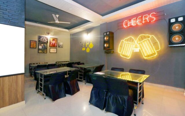 Oyo 39626 Rj Royal Guest House