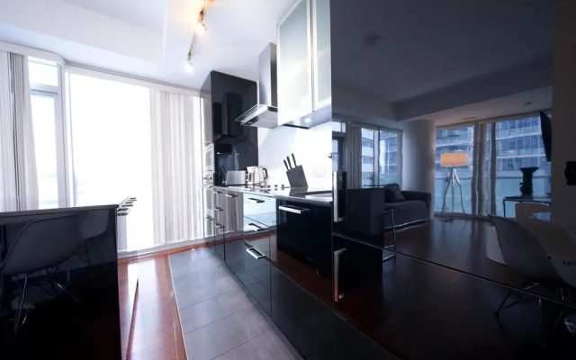 Blue Jays Suites