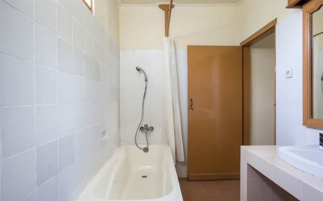 Semawang Beach Hotel