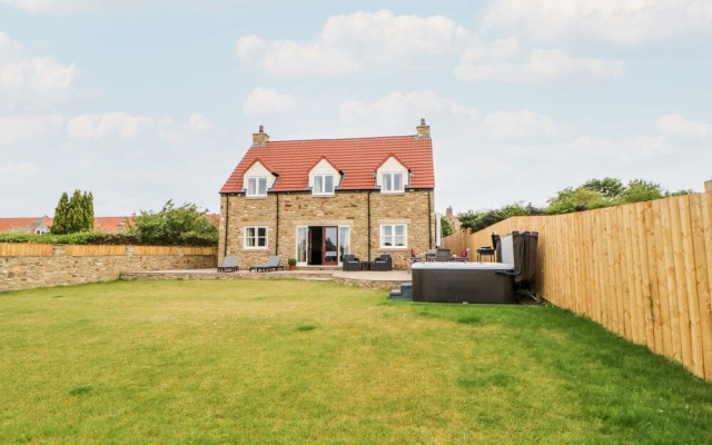 Stackyard House