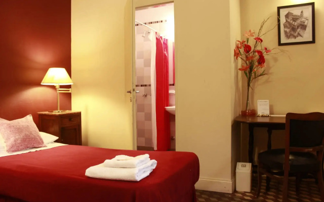 Sabatico Travelers Hostel & Guesthouse