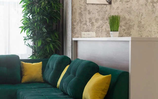 Royal VIP Apartment on Pidmurna 24