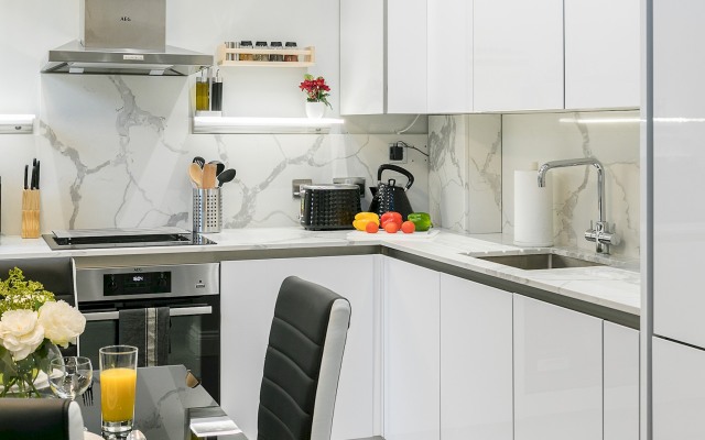 Modern 3-bed apartment in Maida Vale full AC