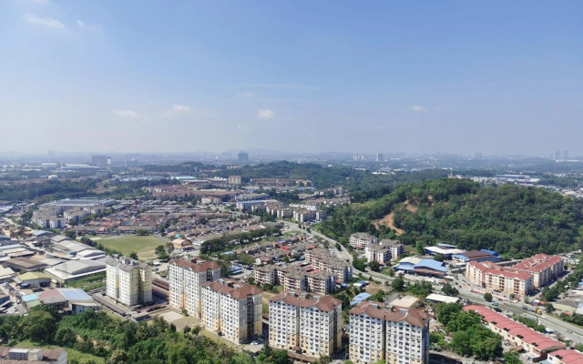 Apple 5 @ Menara Simfoni/Symphony Tower Free Wifi/Parking/TV Box/Nexflix