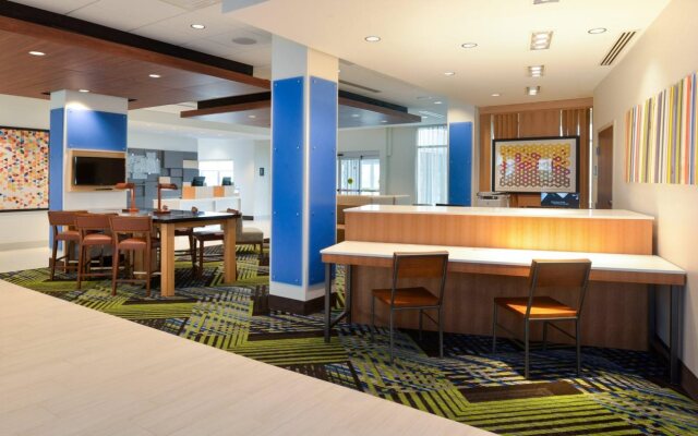 Holiday Inn Express & Suites Ottumwa by IHG