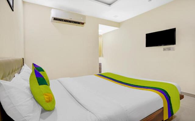 Fabexpress Galaxy Inn