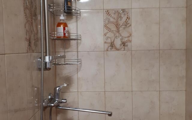 Апартаменты на улице Безжонова 66