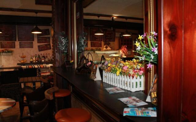 Livia Hotel